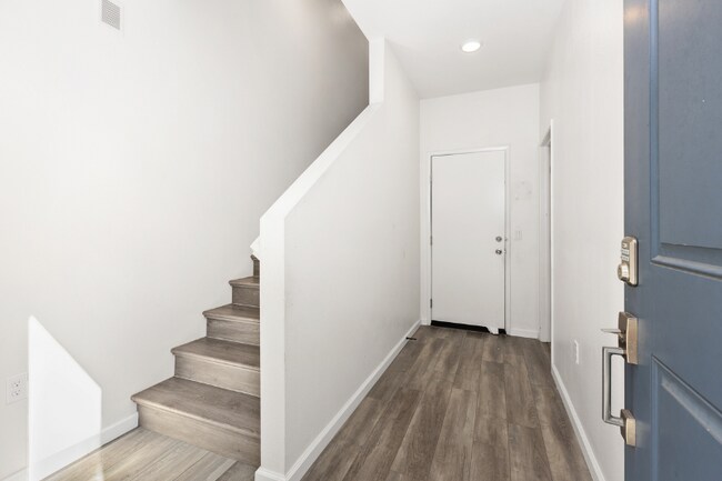 5272 Beachfront Cove in San Diego, CA - Building Photo - Building Photo