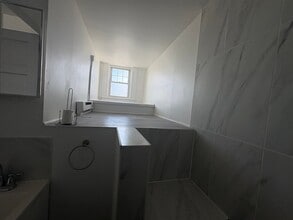 89 Main Ave, Unit 5 in Ocean Grove, NJ - Building Photo - Building Photo