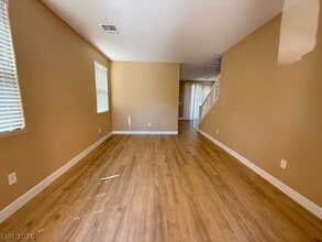 5393 Bristol Bend Ct in Las Vegas, NV - Building Photo - Building Photo