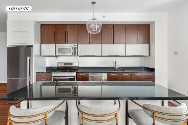 100 Jay St in Brooklyn, NY - Building Photo - Building Photo