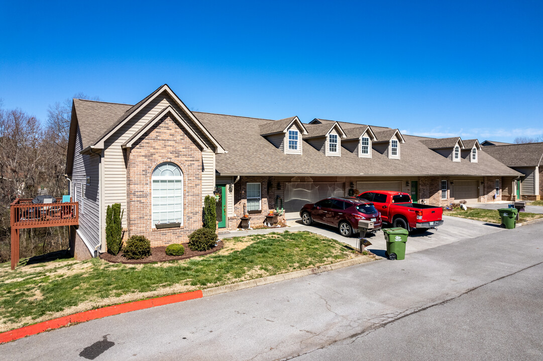 Silver Creek in Maryville, TN - Building Photo