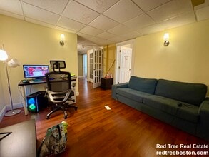 11 Babcock St, Unit STPAU1- 5-bed 3-bath in Brookline, MA - Foto de edificio - Building Photo