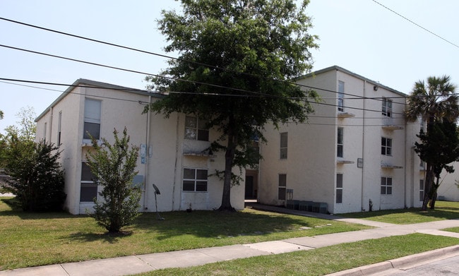 Cascade Apartments in Jacksonville, FL - Building Photo - Building Photo