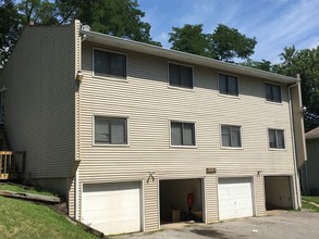 3201 Schuetzen Ln in Davenport, IA - Foto de edificio - Building Photo