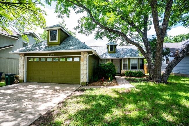 9904 Briar Ridge Dr