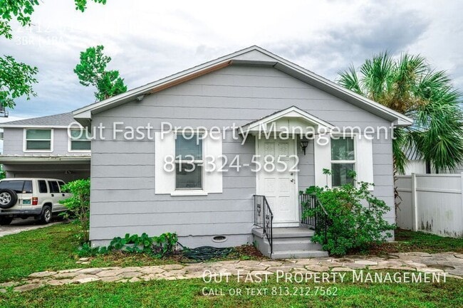 2412 51st Ave N in St. Petersburg, FL - Building Photo - Building Photo