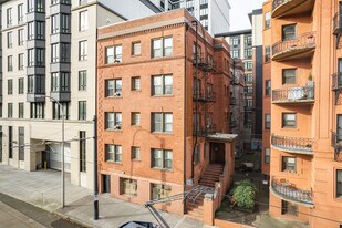 Tiffany & Clay Housing in Portland, OR - Building Photo