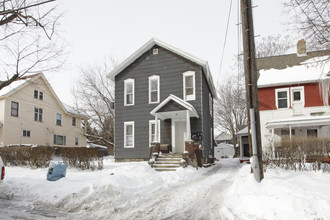 117 NW Gold Ave in Grand Rapids, MI - Foto de edificio - Building Photo