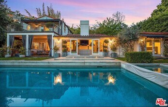 1514 Sunset Plaza Dr in Los Angeles, CA - Building Photo - Building Photo