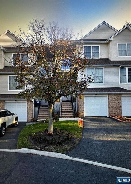 property at 302 Grand Ridge Dr