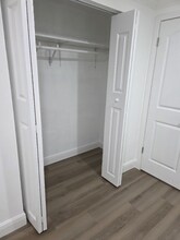 9840 SW 47th St in Miami, FL - Building Photo - Building Photo