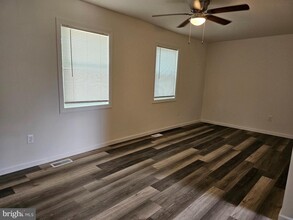 6 Mill St in Elmer, NJ - Building Photo - Building Photo
