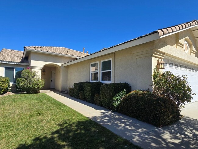 19125 Vintage Woods Dr in Riverside, CA - Building Photo - Building Photo