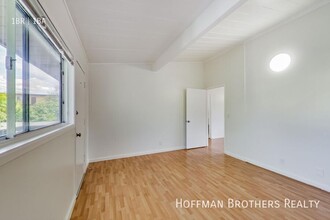 2552 E 16th St in Oakland, CA - Building Photo - Building Photo
