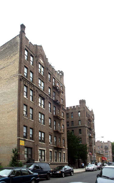 85 Clarkson Ave in Brooklyn, NY - Foto de edificio - Building Photo