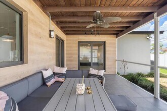 233 SE 4th Ter in Dania Beach, FL - Foto de edificio - Building Photo