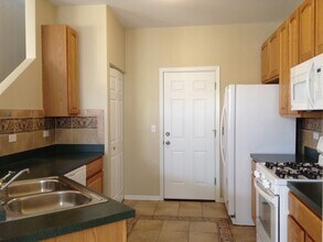 1437 White Pine Ln in Bolingbrook, IL - Building Photo - Building Photo