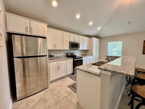 713 SE East Ave in Stuart, FL - Building Photo - Building Photo