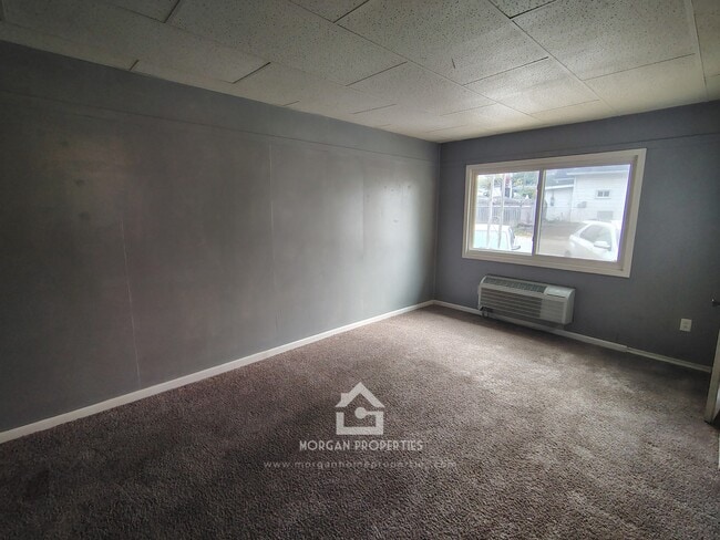 222 E Monroe St, Unit 1 in Alexandria, IN - Building Photo - Building Photo