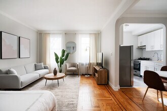 105 E 24th St in New York, NY - Building Photo - Building Photo