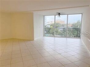 435 S Gulfstream Ave in Sarasota, FL - Building Photo - Building Photo
