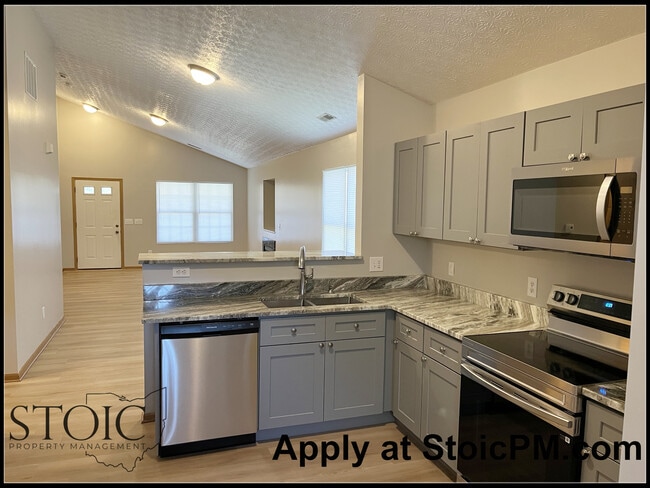6203 Streaming Ave in Galloway, OH - Building Photo - Building Photo