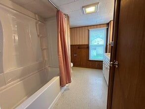 262 Washington St in Corning, NY - Building Photo - Building Photo
