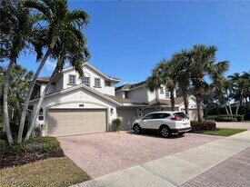 6864 Ascot Dr in Naples, FL - Building Photo