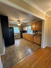 183 Grove Park Dr in Burlington, ON - Building Photo - Building Photo