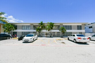 Park Place Nobe Apartments in Miami Beach, FL - Building Photo - Primary Photo