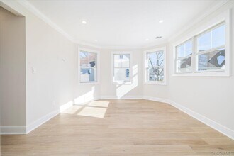 8 1st St in Lynbrook, NY - Building Photo - Building Photo