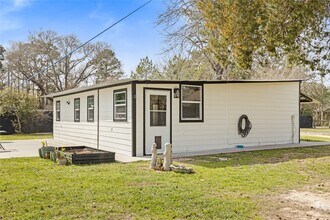 1910 Stringtown Rd in Shepherd, TX - Building Photo - Building Photo