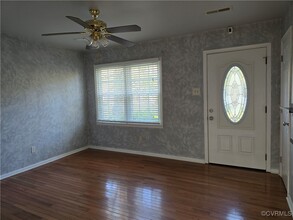 15802 Gary Ave in Chester, VA - Building Photo - Building Photo