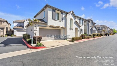 8406 Oliva Rd in Roseville, CA - Building Photo - Building Photo