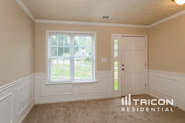 1440 Brookdale Dr in Sugar Hill, GA - Building Photo - Building Photo