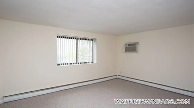 16 Whites Ave, Unit 46 in Watertown, MA - Building Photo - Building Photo