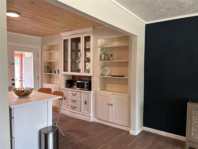 613 Brentwood St in Austin, TX - Building Photo - Building Photo