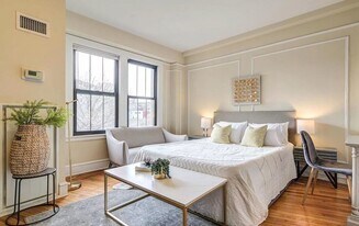 1613 Harvard St NW in Washington, DC - Building Photo