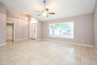 1210 Demoiselle St in Groveland, FL - Building Photo - Building Photo