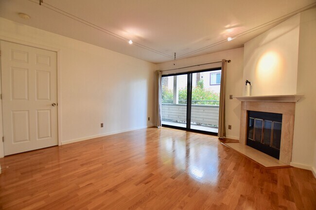 211 Summit Ave E in Seattle, WA - Building Photo - Building Photo