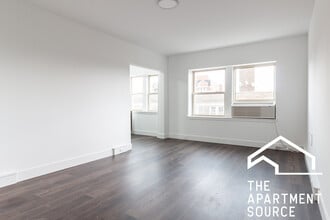 1555 W Hollywood Ave in Chicago, IL - Building Photo - Building Photo
