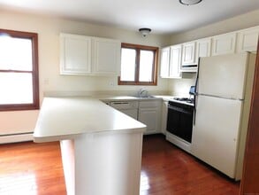 6 Herkimer St in Bridgeport, CT - Building Photo - Building Photo