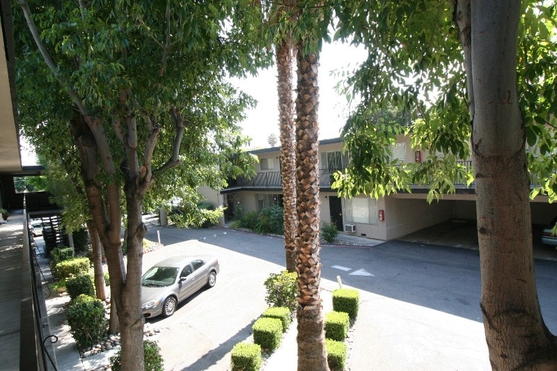 2765 Homestead Rd in Santa Clara, CA - Building Photo