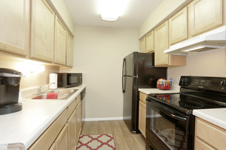 Brandywine Crossing Apartments in Peoria, IL - Building Photo - Interior Photo