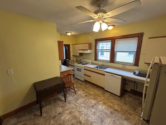 59 Quincy St in Medford, MA - Building Photo - Building Photo