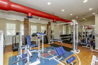 Tuckaway at Lawrence in Lawrence, KS - Foto de edificio - Interior Photo