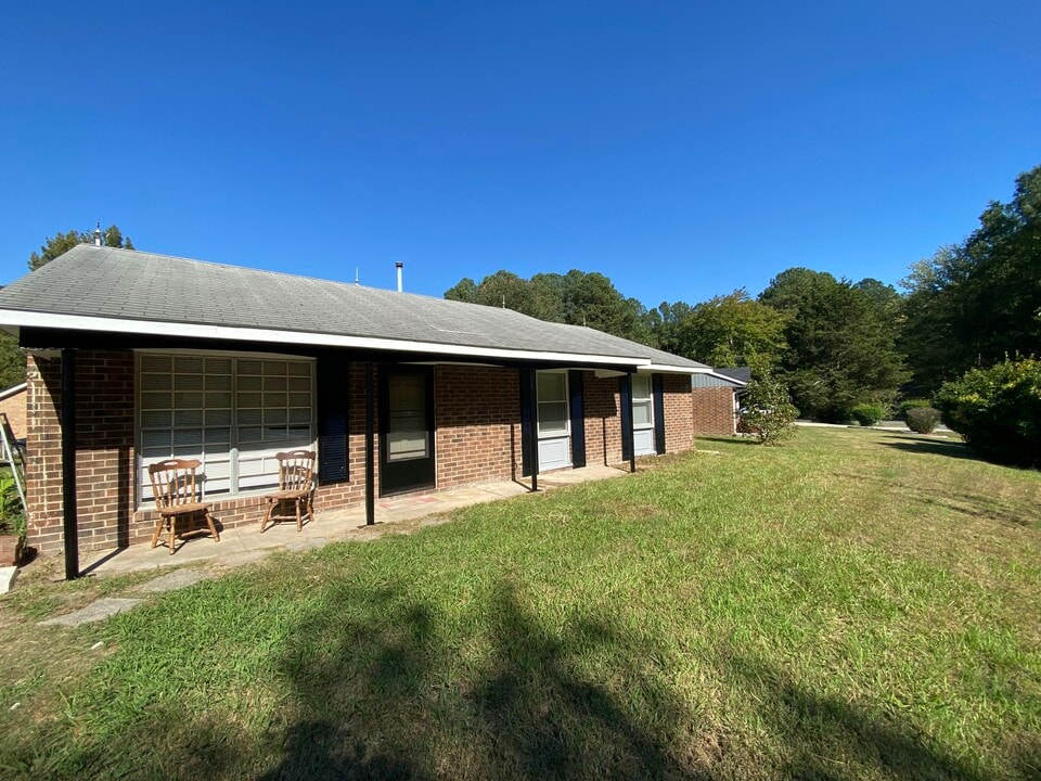 313 E Lyon St in Creedmoor, NC - Building Photo