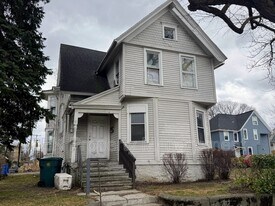 5 Lorimer St in Rochester, NY - Building Photo
