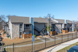 Moss Landing in San Antonio, TX - Foto de edificio - Building Photo