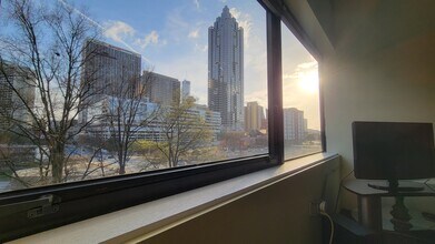 120 Ralph McGill Blvd NE, Unit 501 in Atlanta, GA - Building Photo - Building Photo